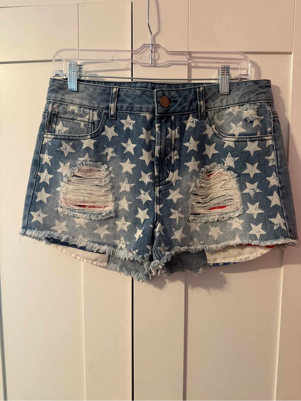 Design Lab Distressed Jean Shorts with stars